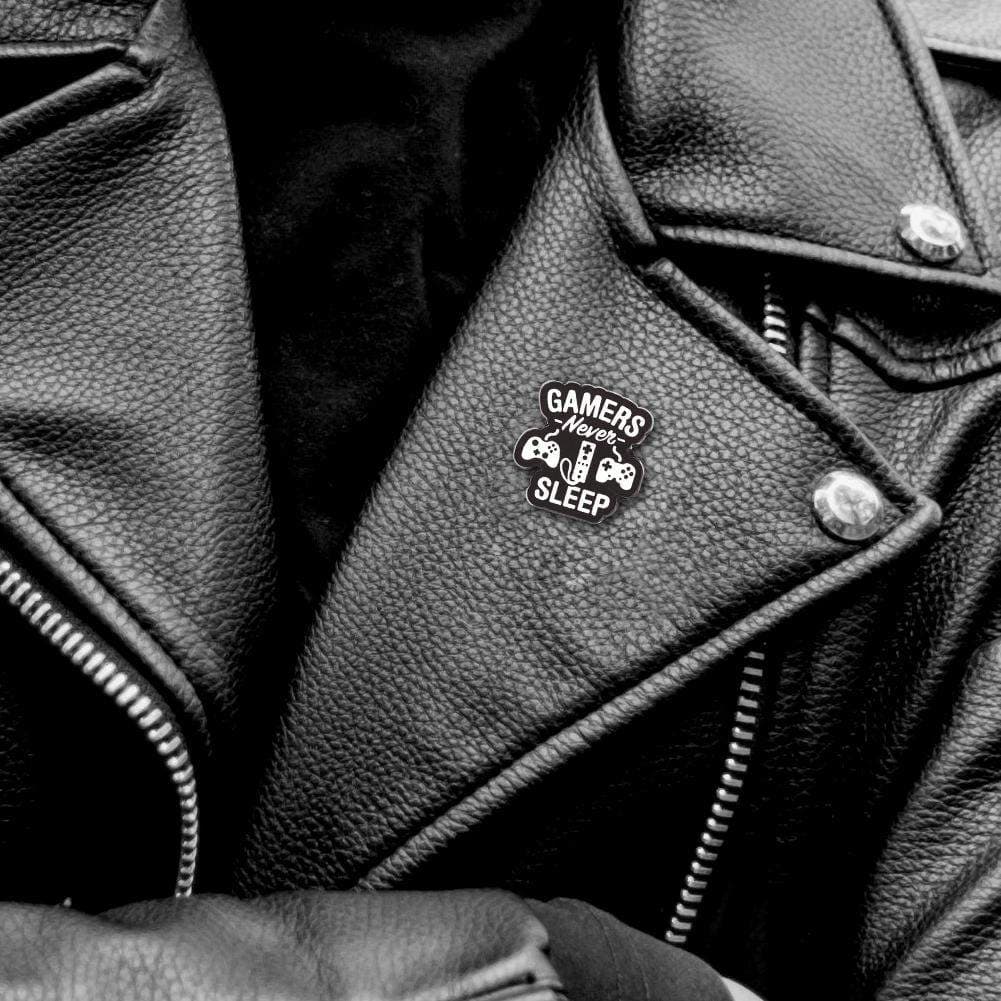 Broche, Metal - Gamers Never Sleep view 2